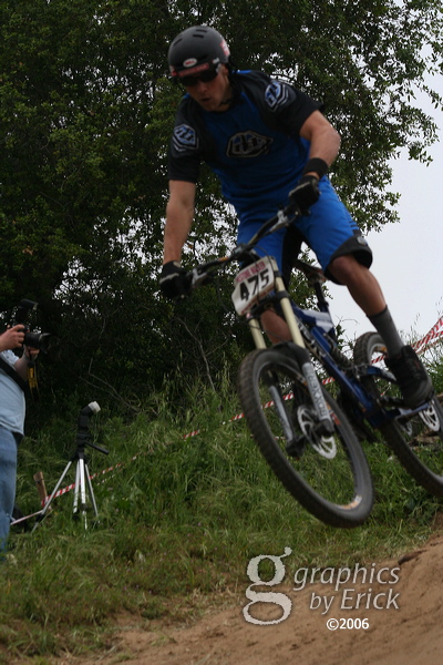 cr06_downhill_3271.jpg