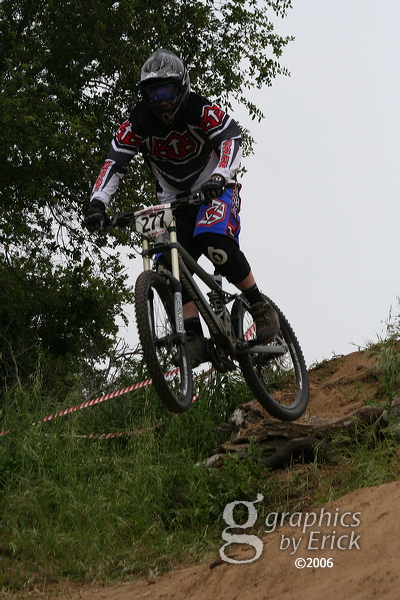 cr06_downhill_3277.jpg
