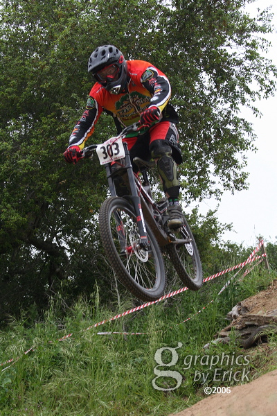 cr06_downhill_3292.jpg