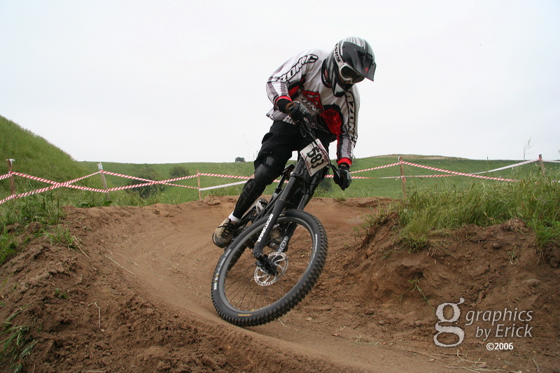cr06_downhill_3374.jpg